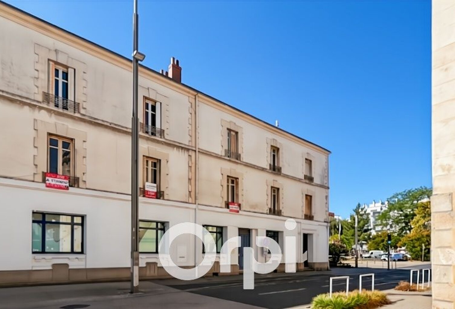 Appartement À Vendre — photo 1