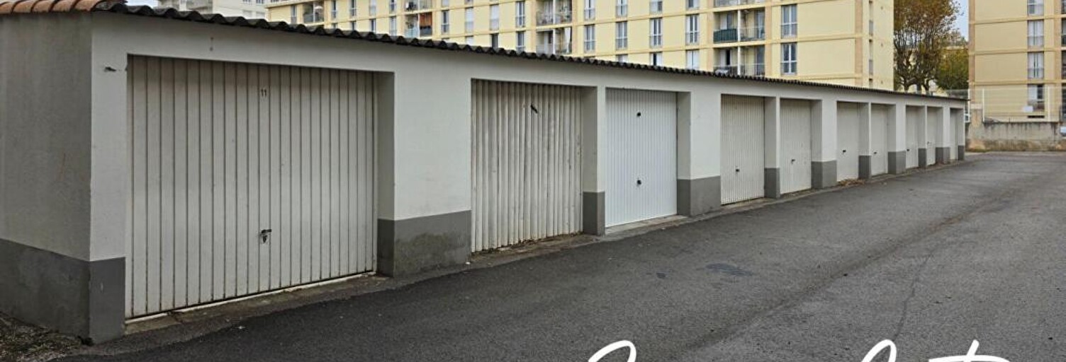 Garage  15 m² à vendre à Nîmes (30900)