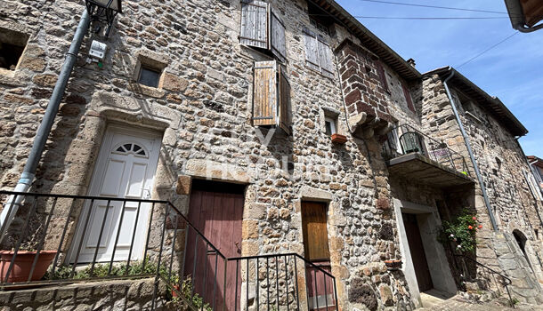 Villa / Maison 8 pièces  à vendre Thueyts 07330