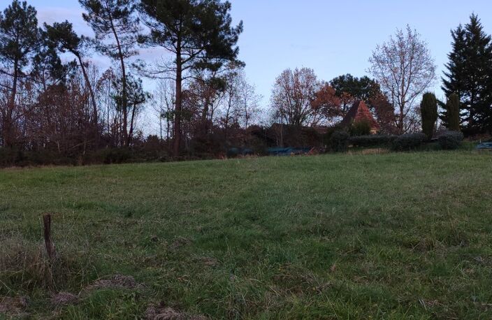 Beau Terrain à bâtir de 1 172 m² avec vue dégagée, borné, prévoir accès, viabilités à proximité.   — photo 5