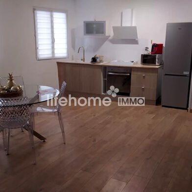 Immeuble  180000 €