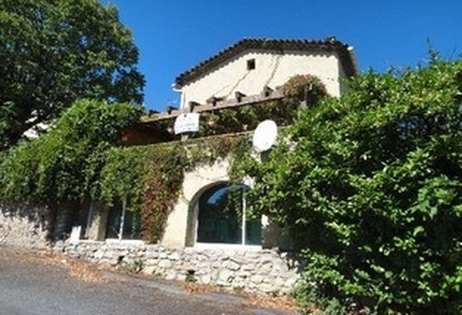 Maison atypique avec terrasse plein sud et piscine , Alès — photo 1