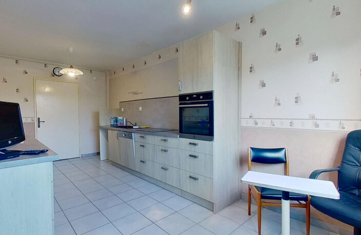 BEL APPARTEMENT LUMINEUX — photo 4