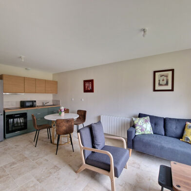 Appartement 3 pièces 1210 €