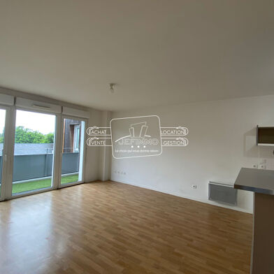 Appartement 3 pièces 809 €