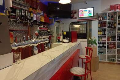 Commerce 10 pièces 351000 €