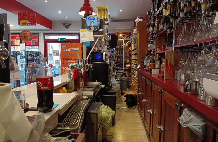 Bar-Tabac à Périgueux  Murs, Fonds, Logement — photo 2