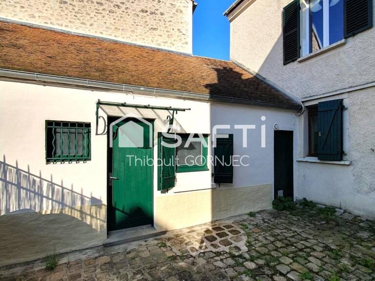 Vendu loué, Studio avec mezzanine dans le vieil Avon — photo 1