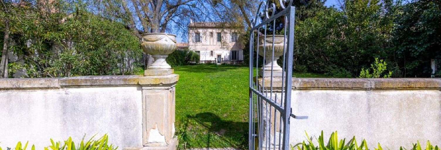 Maison 8 Pièces 233 m² à vendre à Aigues-Vives (30670)