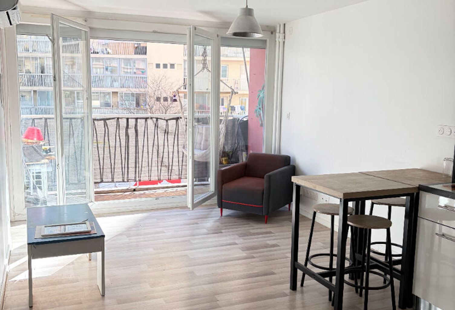 Appartement 3/4 Pièces Marseille 13005 — photo 1