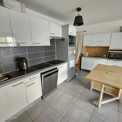Appartement 3 pièces 235000 €