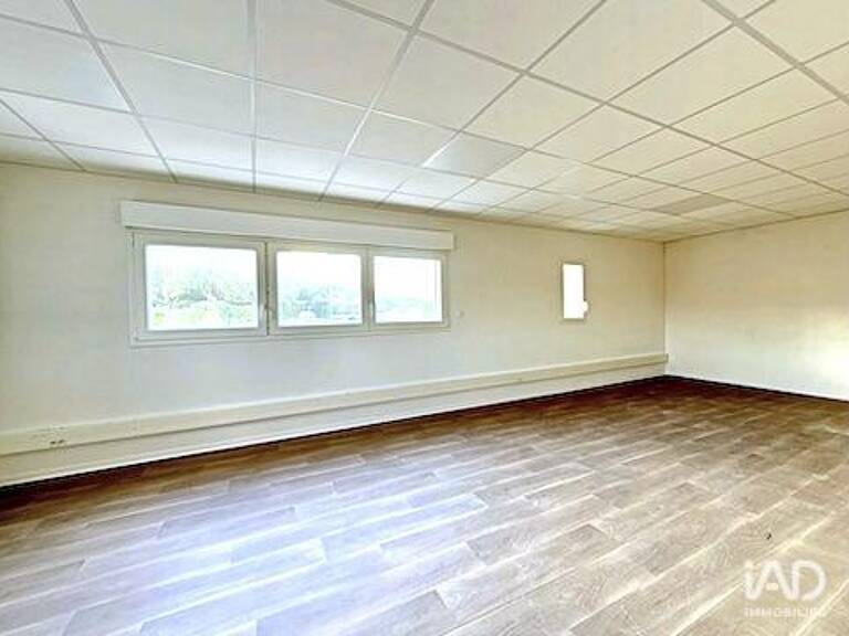Vente Bureaux 68 m&sup2; — photo 1