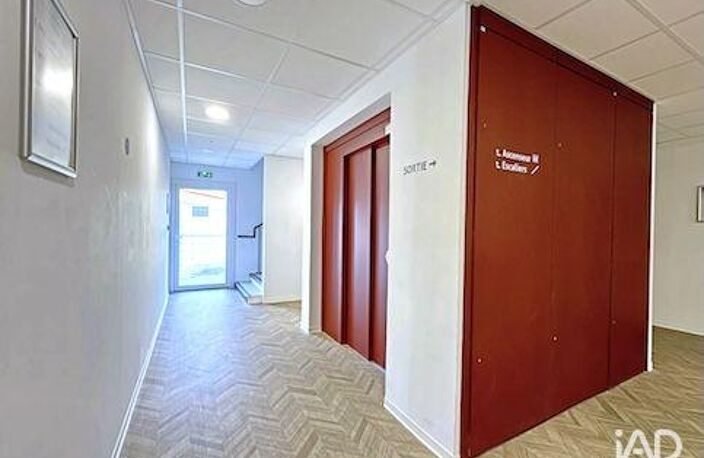 Vente Bureaux 68 m&sup2; — photo 3