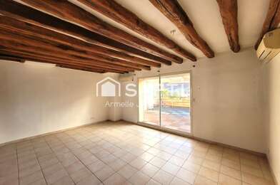Appartement 3 pièces 240000 €