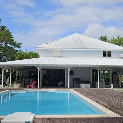 Maison 5 pièces 599000 €