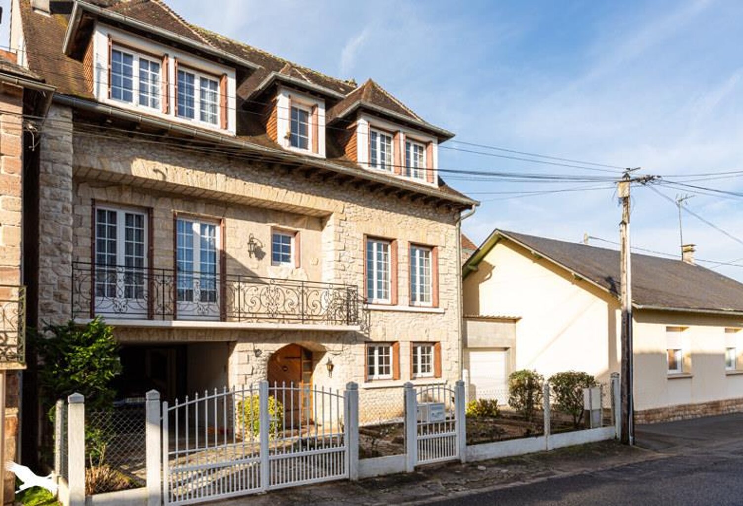Maison de ville de 6 pièces principales — photo 1
