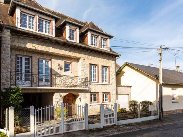 Maison de ville de 6 pièces principales — photo 1
