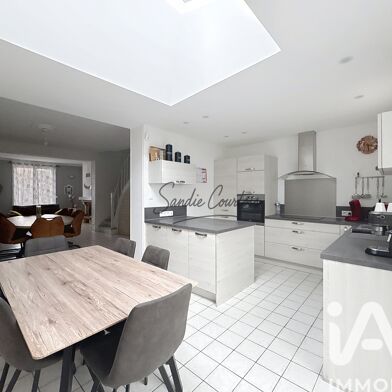 Maison 7 pièces 257000 €