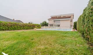 Maison 8 Pièces 263 m² à vendre à Décines-Charpieu (69150)