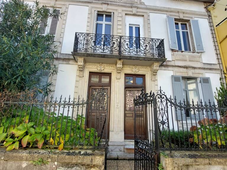 Vente Immeuble 268 m&sup2; — photo 1