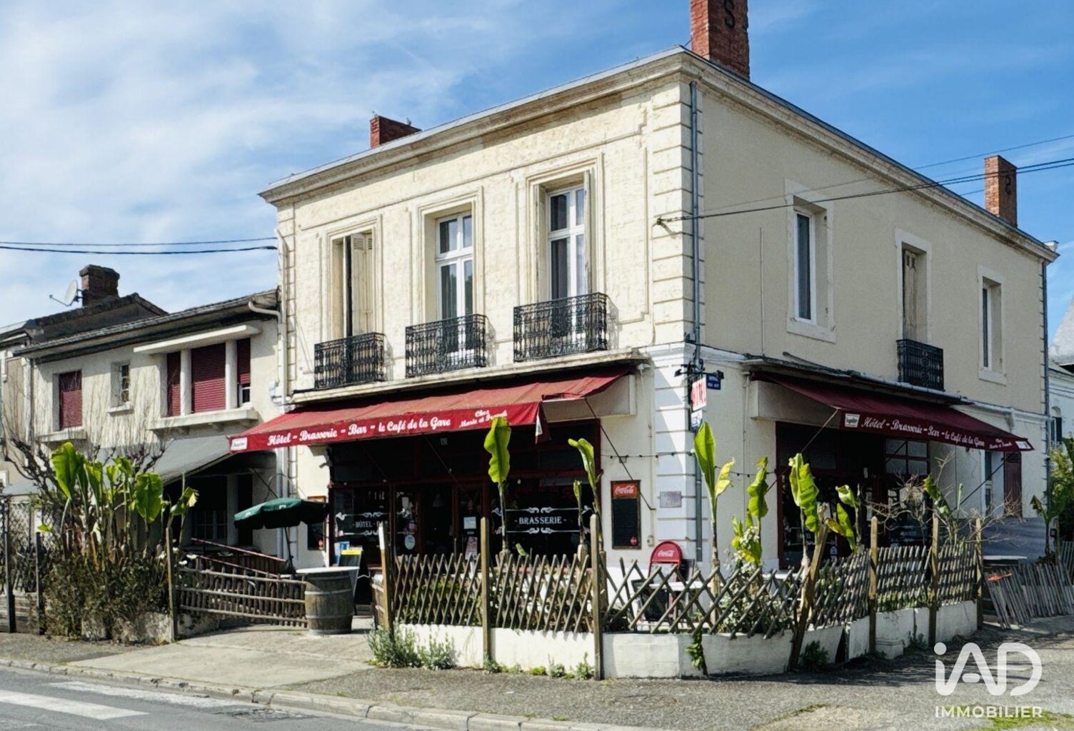 Vente Hôtel-restaurant 340 m&sup2; — photo 1