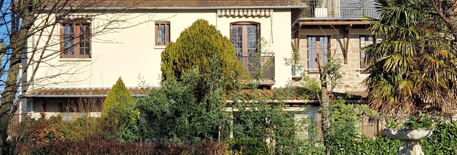 Maison 8 Pièces 250 m² à vendre à Terrasson-Lavilledieu (24120)