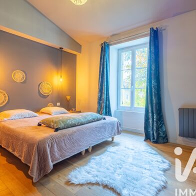 Maison 5 pièces 1690 €