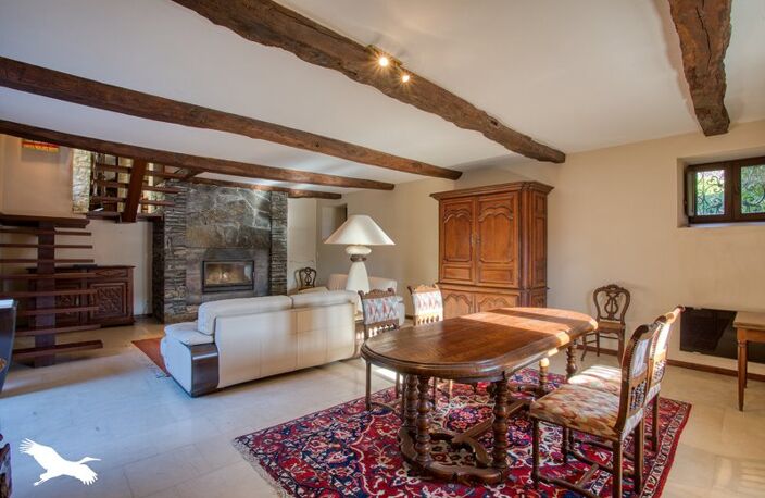 Maison en pierre de 7 pièces principales — photo 2