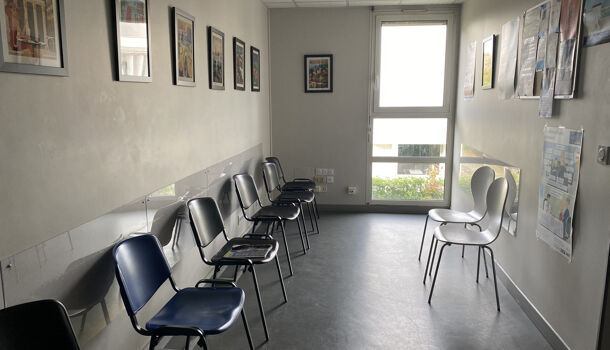 Local commercial 4 pièces  à vendre Guilherand-Granges 07500