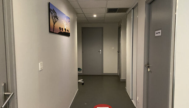 Local commercial 4 pièces  à vendre Guilherand-Granges 07500