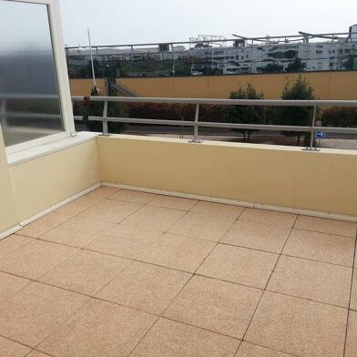Appartement 3 pièces 720 €
