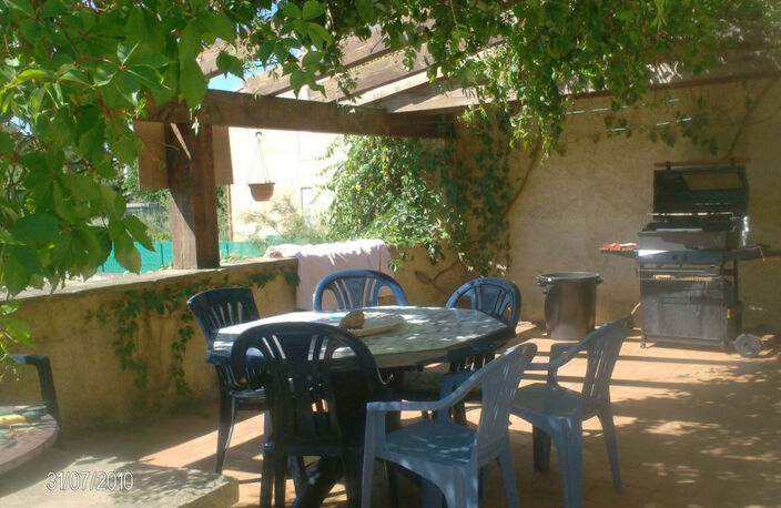 Maison atypique avec terrasse plein sud et piscine , Alès — photo 4