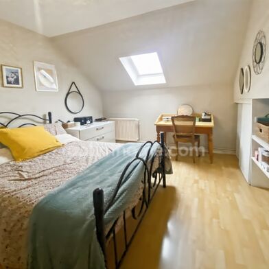 Maison 4 pièces 130000 €