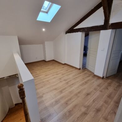 Maison 5 pièces 845 €