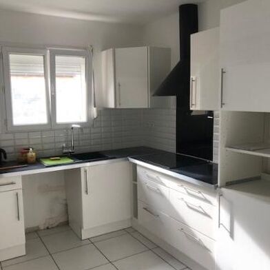 Maison 4 pièces 1050 €