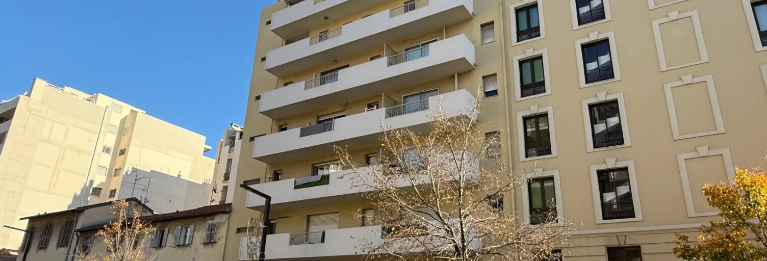 Appartement 1 Pièce 28 m² à vendre à Nice (06200)