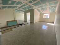 SAINT ANDRE (97440) - Grande maison T5 de surface totale de 200,40 m² (dont dépendance T2 - et Studio), sur terrain de 568 m² — photo 4