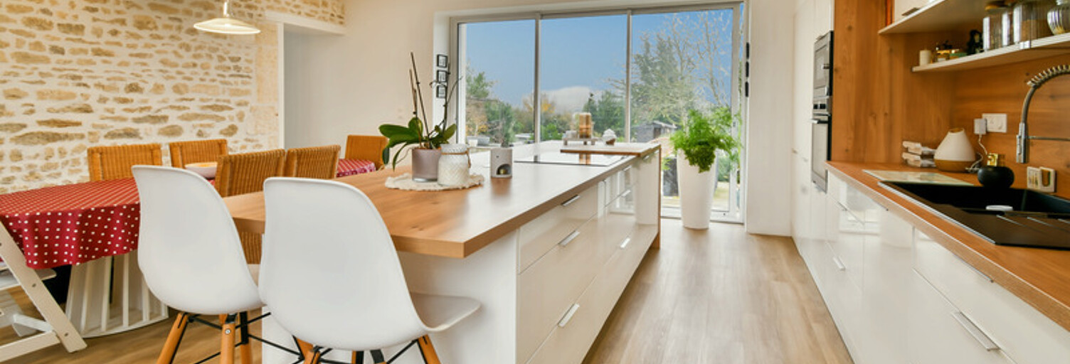 Maison 9 Pièces 240 m² à vendre à Tonnay-Charente (17430)