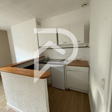 Immeuble  305000 €