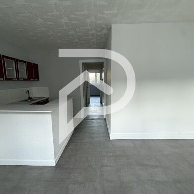 Immeuble  305000 €