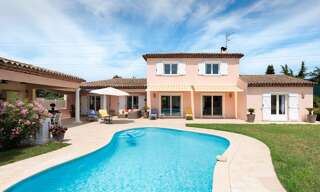 Maison 8 Pièces 256 m² à vendre à Mouans-Sartoux (06370)