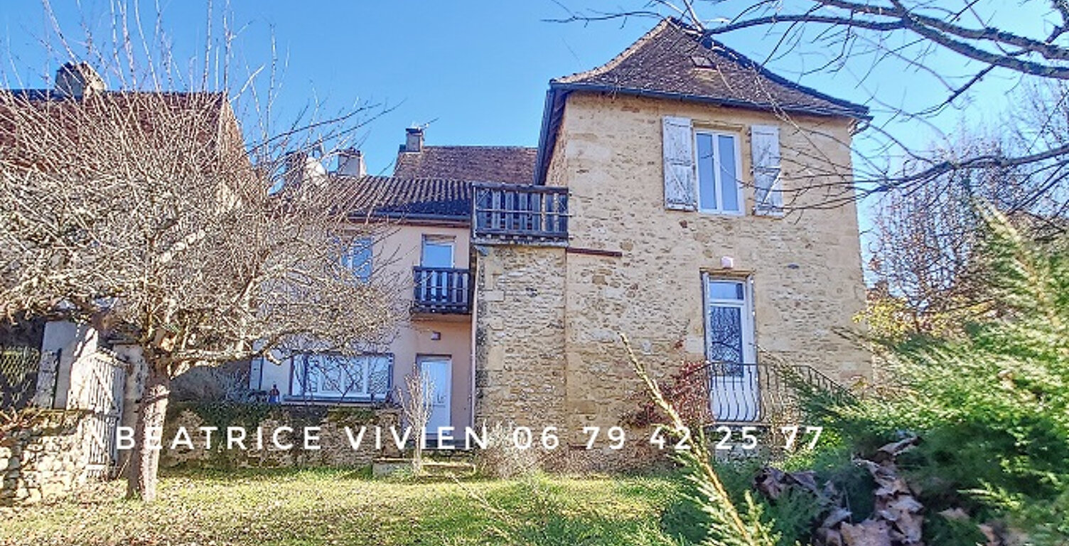 PLAZAC:  Maison 5 pièces, 162 m2. 2-3 Chambres .Un studio T2 indépendant. Garage. Terrain:448 m2 — photo 1