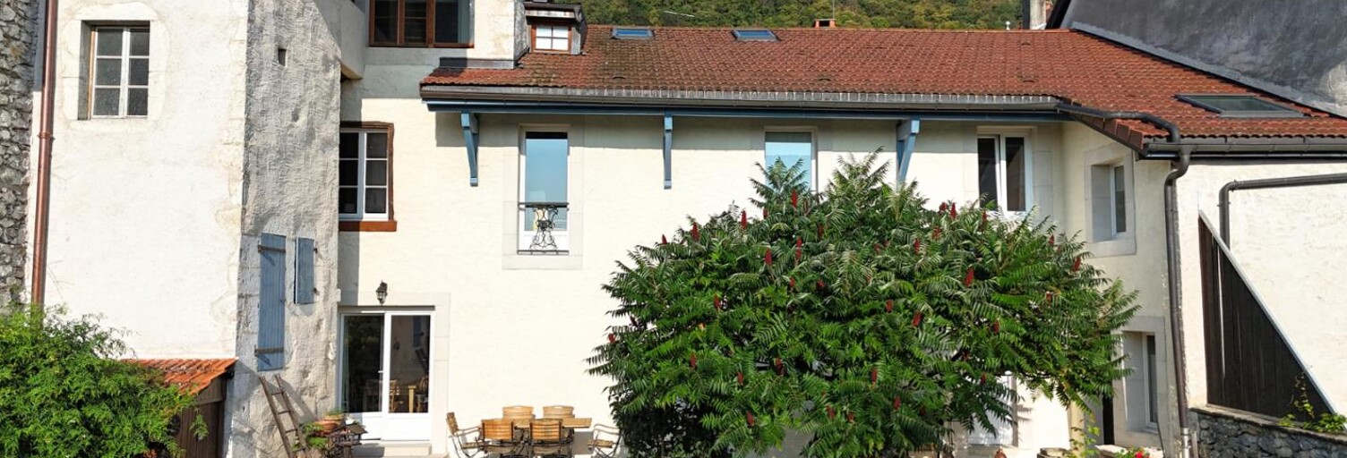 Maison 7 Pièces 200 m² à vendre à Collonges (01550)