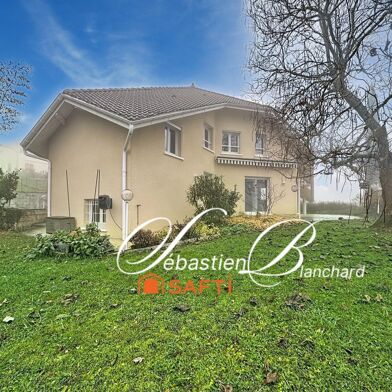 Maison 4 pièces 498800 €