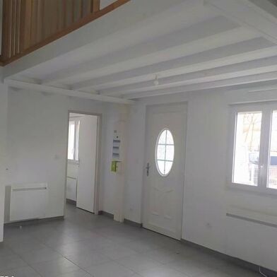 Appartement 4 pièces 1050 €