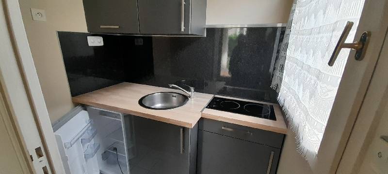 Location Studio 27 m² à Dijon 761 ¤ CC /mois