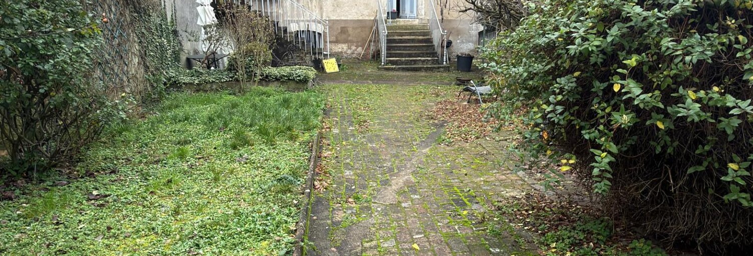 Immeuble  298 m² à vendre à Joigny (89300)