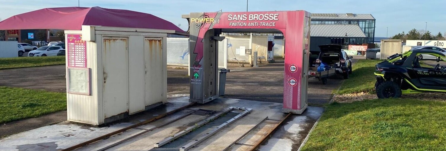 Commerce  1000 m² à vendre à Neufchâteau (88300)