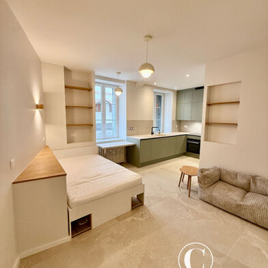 Appartement 1 pièces 920 €