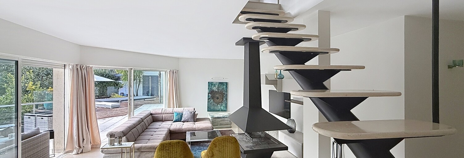 Maison 4 Pièces 147 m² à vendre à Roquebrune-Cap-Martin (06190)